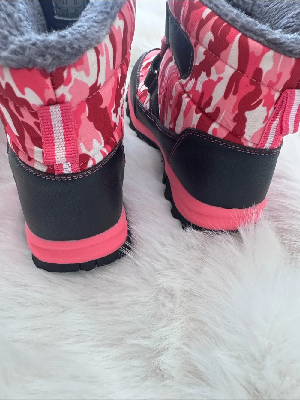 Kids Pink Camo Insulated Snow Boots with Faux Fur Lining